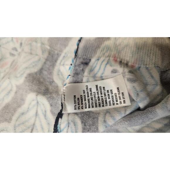 Crown & Ivy Navy Floral Patterned Cotton Blend Cardigan Sweater Size L - Picture 7 of 8